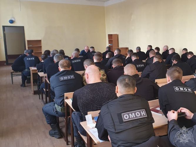 В Иркутске с сотрудниками спецподразделения Росгвардии проведено профилактическое мероприятие с участием врача-нарколога