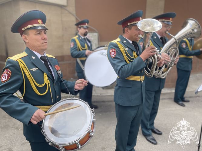 Росгвардейцы поздравили в Иркутской области ветерана войск правопорядка Юзефу Иосифовну Косову со 100 -летием (ВИДЕО)