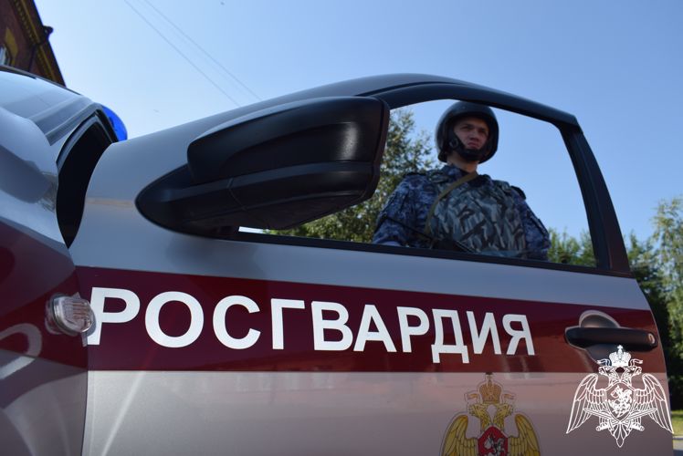 Офицер Росгвардии рассказал съёмочной группе телеканала «360 Ангарск» о поступлении на службу в ведомство (видео)
