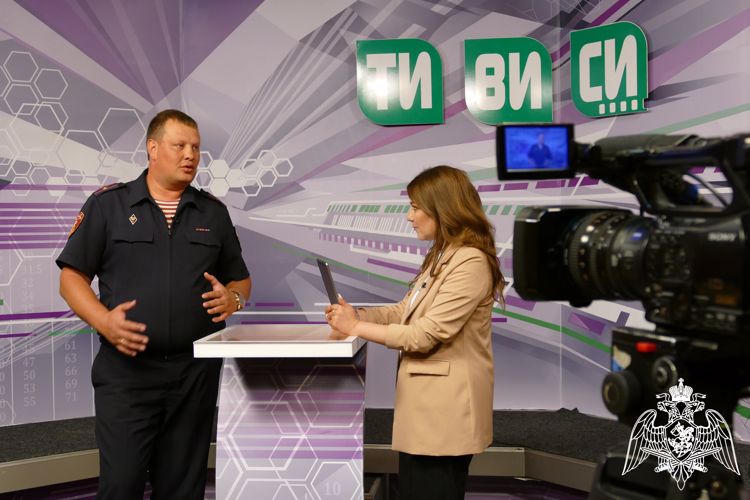 Офицер Росгвардии в эфире телеканала «ТиВиСи» рассказал об обеспечении безопасности граждан в общественном транспорте Иркутска (видео)