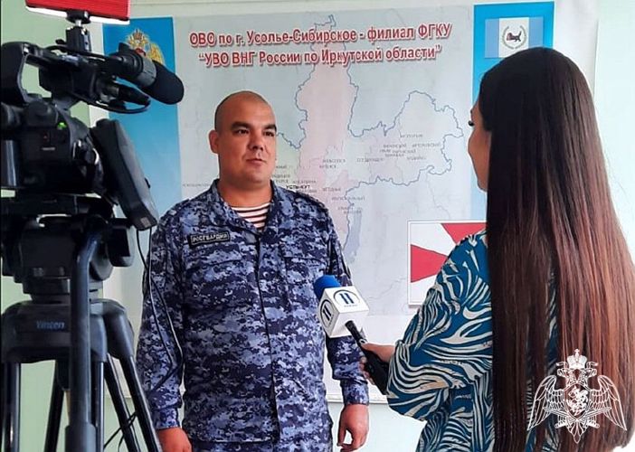 Росгвардейцы из Усолья-Сибирского познакомили журналистов со службой во вневедомственной охране (видео)