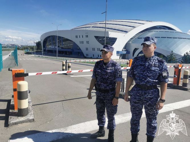 Росгвардейцы обеспечили безопасность при проведении Кубка России по хоккею с мячом в Иркутске
