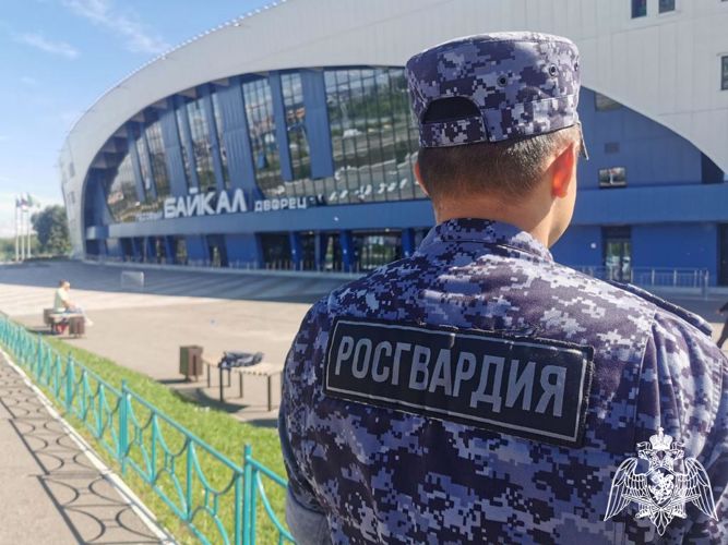 Росгвардейцы обеспечили безопасность при проведении Кубка России по хоккею с мячом в Иркутске