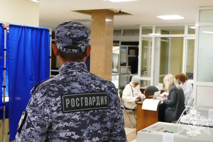 Росгвардейцы обеспечили безопасность проведения выборов в Иркутской области (видео)