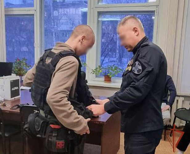 Сотрудники ОМОН провели уроки мужества для школьников Иркутской области
