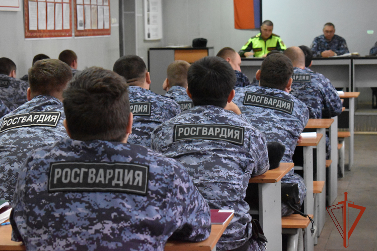 Иркутским росгвардейцам провели мероприятия по обеспечению безопасности дорожного движения