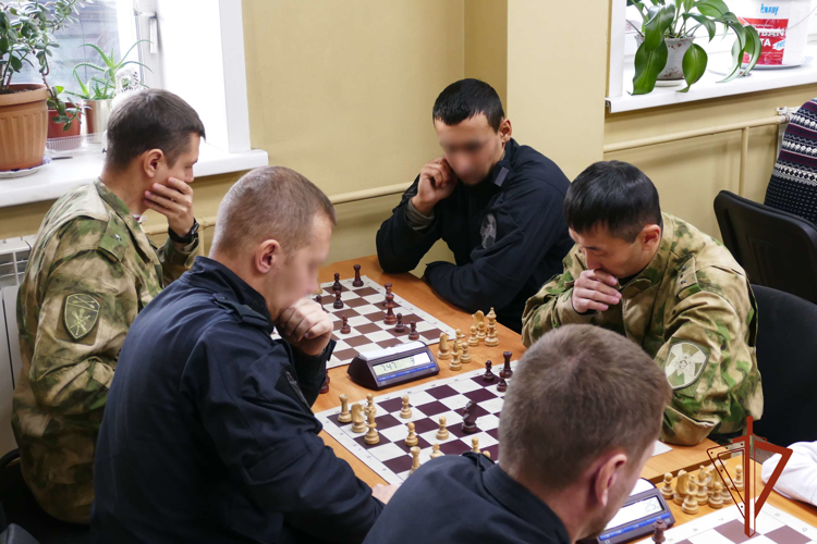 Лучших шахматистов определили среди росгвардейцев Иркутской области
