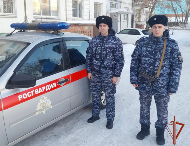 Росгвардейцы предотвратили кражу с охраняемого объекта в Тулуне