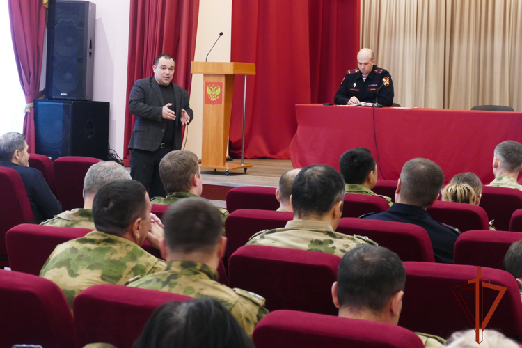 Зимний период подготовки начался у сотрудников и военнослужащих Росгвардии в Иркутской области