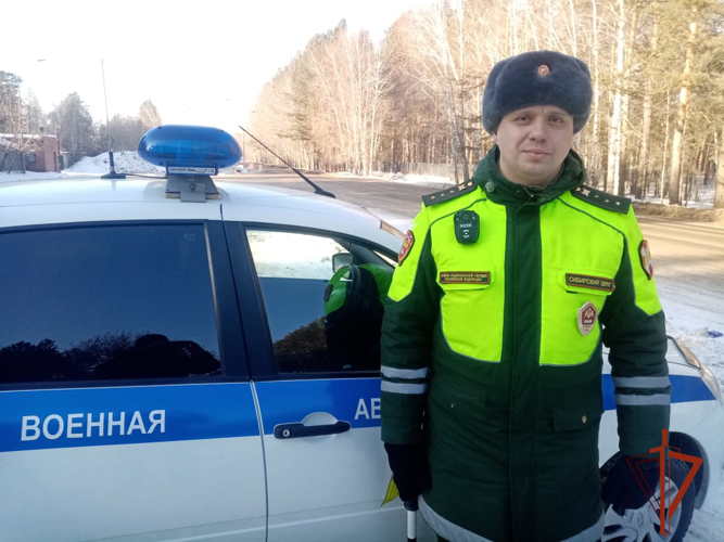 В День военной автоинспекции военнослужащий Росгвардии из Иркутской области стал героем сюжета региональной телекомпании (ВИДЕО)
