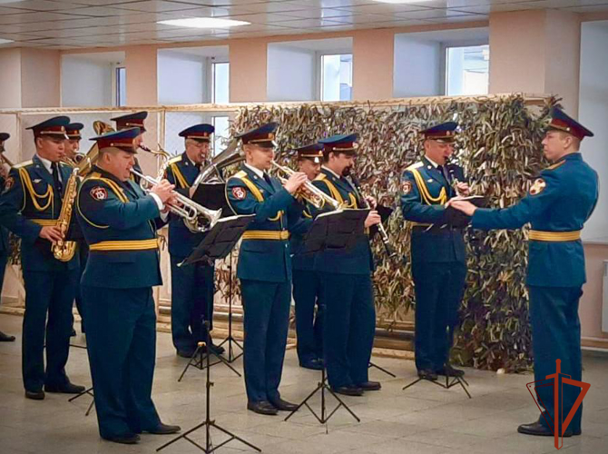 Военный оркестр Росгвардии дал концерт в Приангарье (ВИДЕО)