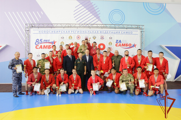 Иркутские росгвардейцы стали призёрами чемпионата Сибирского округа по самбо (видео)