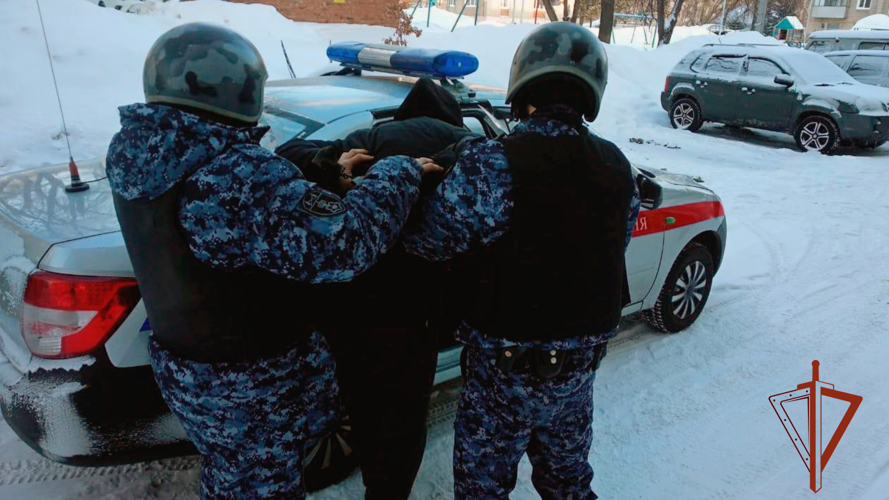 В Тайшете росгвардейцы задержали мужчину, устроившего дебош  в отделении банка