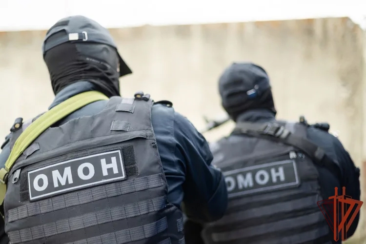 При содействии ОМОН Росгвардии в Иркутске задержаны подозреваемые в поджогах