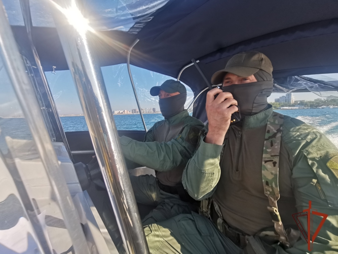 При поддержке Росгвардии в Иркутской области обеспечивается безопасность граждан, отдыхающих на Байкале