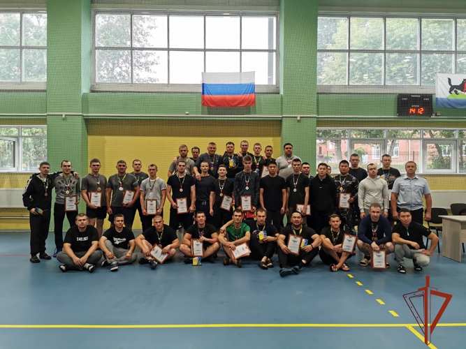 Турнир по самбо среди сотрудников вневедомственной охраны Росгвардии прошел в Иркутске