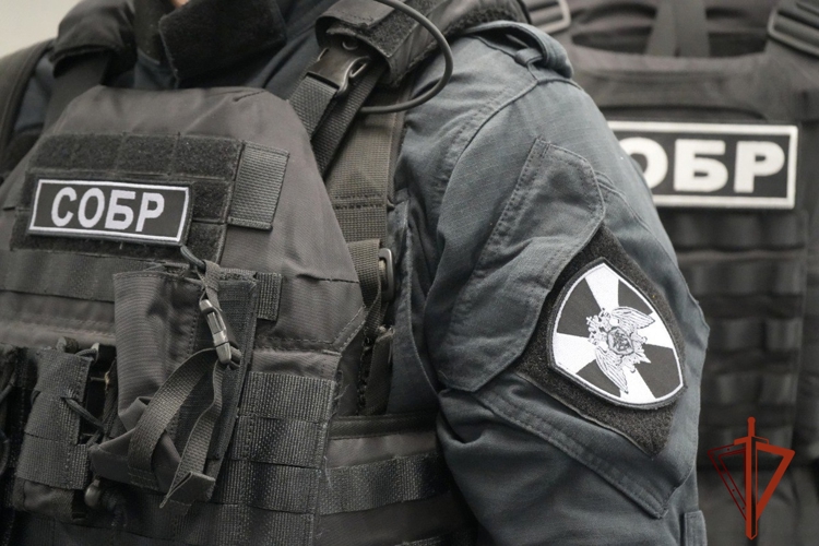 При содействии спецназа Росгвардии в Иркутской области задержали межэтническую группу по подозрению в организации незаконной миграции