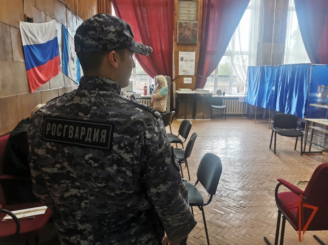 Росгвардейцы обеспечили безопасность проведения выборов в Иркутской области