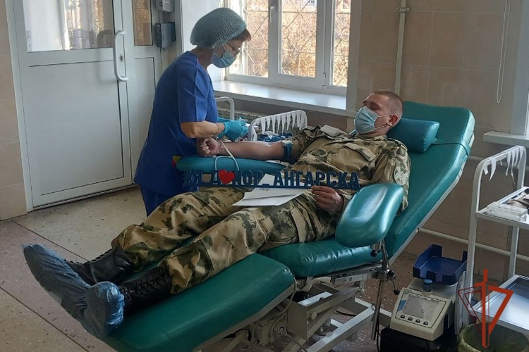 В Иркутской области продолжается ведомственная акция Росгвардии «От сердца к сердцу»