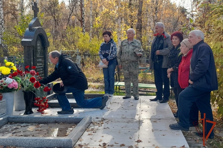 В Иркутской области ветераны войск правопорядка благоустроили воинские захоронения