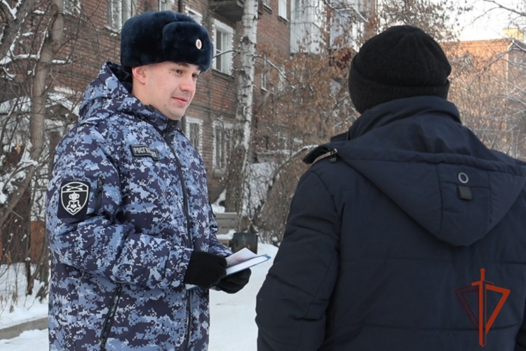 Росгвардейцы рассказали жителям Иркутской области, как обезопасить свое имущество от краж в период новогодних отпусков