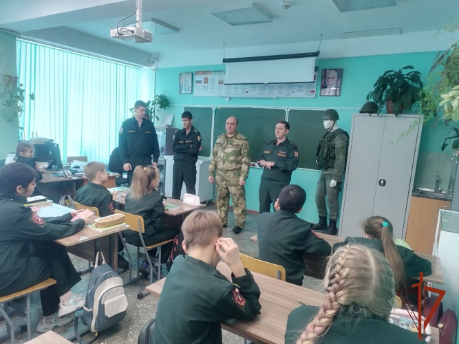 Военнослужащие и кадеты Росгвардии из Приангарья поддержали Всероссийскую акцию памяти «Блокадный хлеб» 