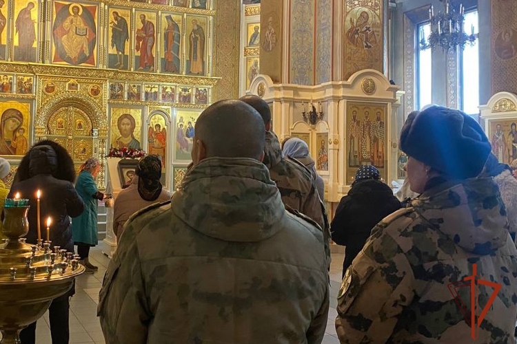 В Ангарске росгвардейцы почтили память коллег, погибших при исполнении воинского и служебного долга