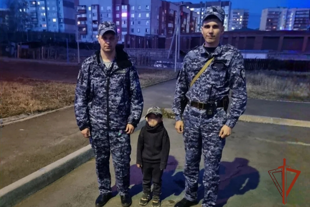 В Братске сотрудники Росгвардии оперативно нашли потерявшегося мальчика