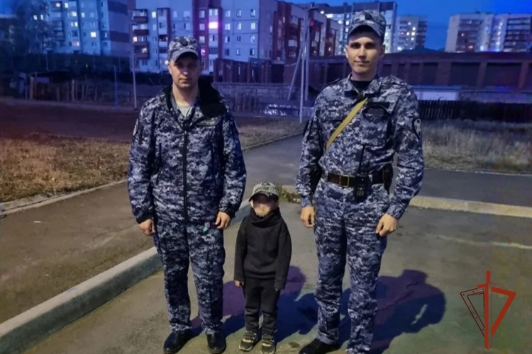 В Братске сотрудники Росгвардии оперативно нашли потерявшегося мальчика