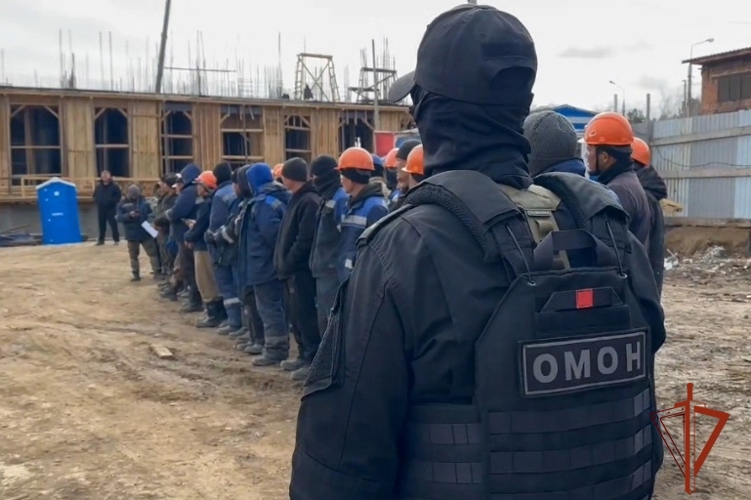 При содействии ОМОН Росгвардии в Иркутской области продолжаются рейды по пресечению нарушений миграционного законодательства