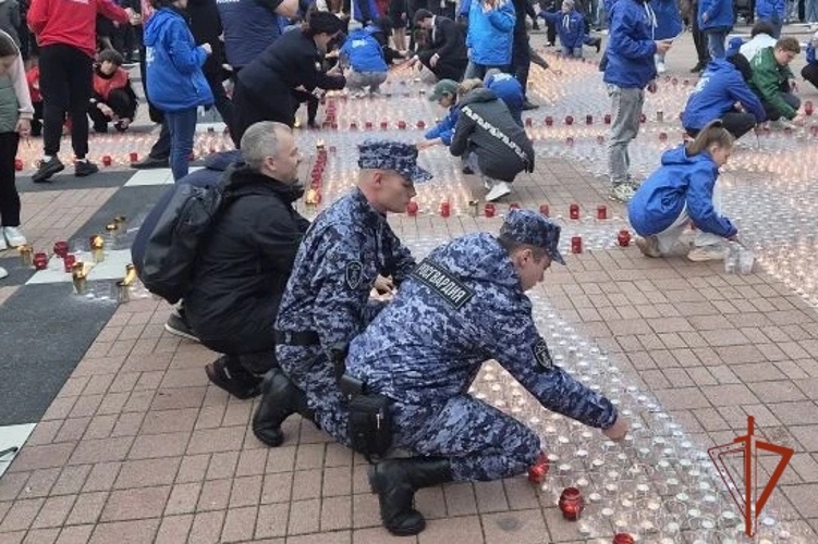Росгвардейцы Приангарья приняли участие во Всероссийской патриотической акции «Свеча Памяти»