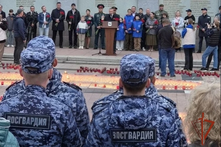 Росгвардейцы Приангарья приняли участие во Всероссийской патриотической акции «Свеча Памяти»