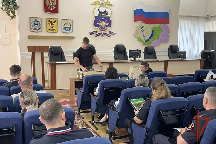 Сотрудники ОМОН провели занятия по антитеррористической защищенности для правоохранителей Иркутской области