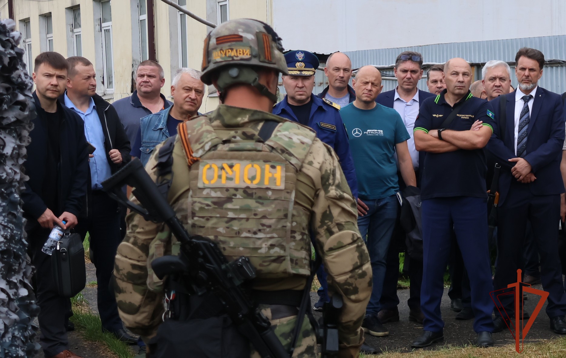 Росгвардия организовала тактико-специальные занятия с представителями критически важных объектов Иркутской области по защите наиболее значимых объектов инфраструктуры Российской Федерации