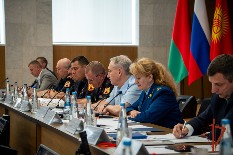 Руководитель Управления вневедомственной охраны Росгвардии по Иркутской области принял участие во Всероссийском совещании-семинаре в Нижнем Новгороде