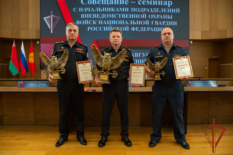 Руководитель Управления вневедомственной охраны Росгвардии по Иркутской области принял участие во Всероссийском совещании-семинаре в Нижнем Новгороде