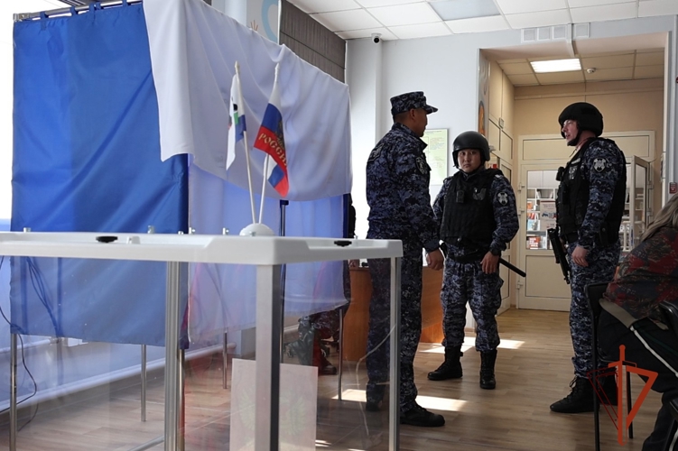 Росгвардейцы проверили безопасность избирательных участков перед выборами в Иркутской области