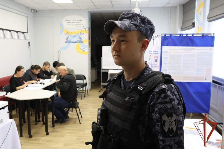 Росгвардейцы Иркутской области обеспечили порядок и безопасность в период проведения выборов в Госдуму
