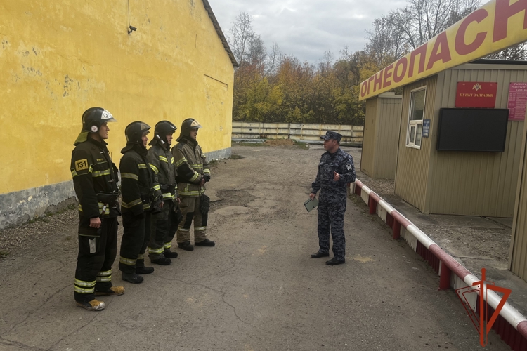 В Росгвардии состоялись занятия для сотрудников МЧС России из Иркутска