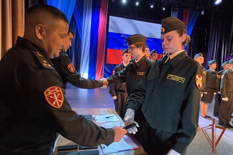 В Ангарске ученики профильного класса Росгвардии приняли торжественную клятву